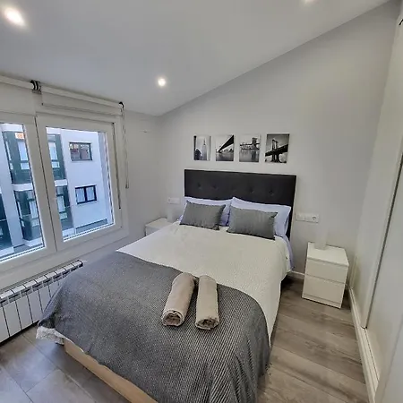 Atico Merced. Tranquilo Y Bien Situado Apartment *