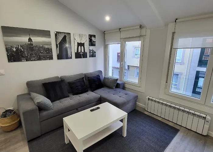 Atico Merced. Tranquilo Y Bien Situado