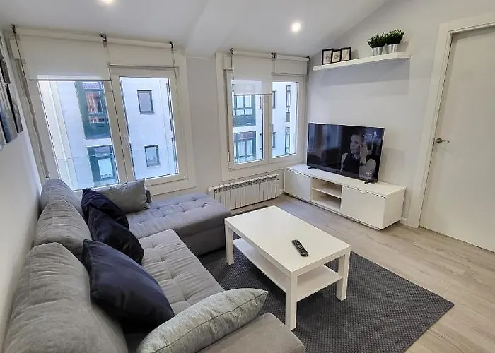 Atico Merced. Tranquilo Y Bien Situado